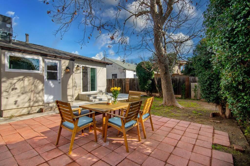 Beautiful 3 Bed 1 Bath Designer Home + Hot Tub Los Angeles Exterior foto